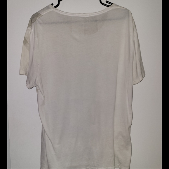 Burberry t shirt - Picture 2 of 4
